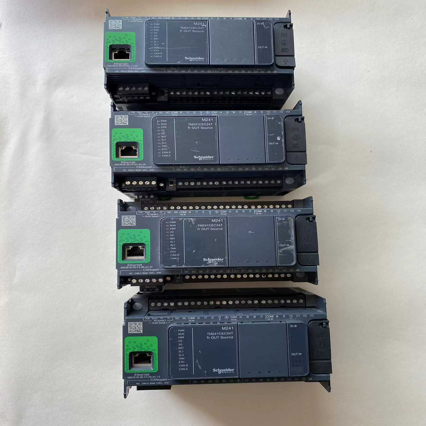 施耐德PLC可编程控制器模块，型号TM241CEC24T，数--议价商品
