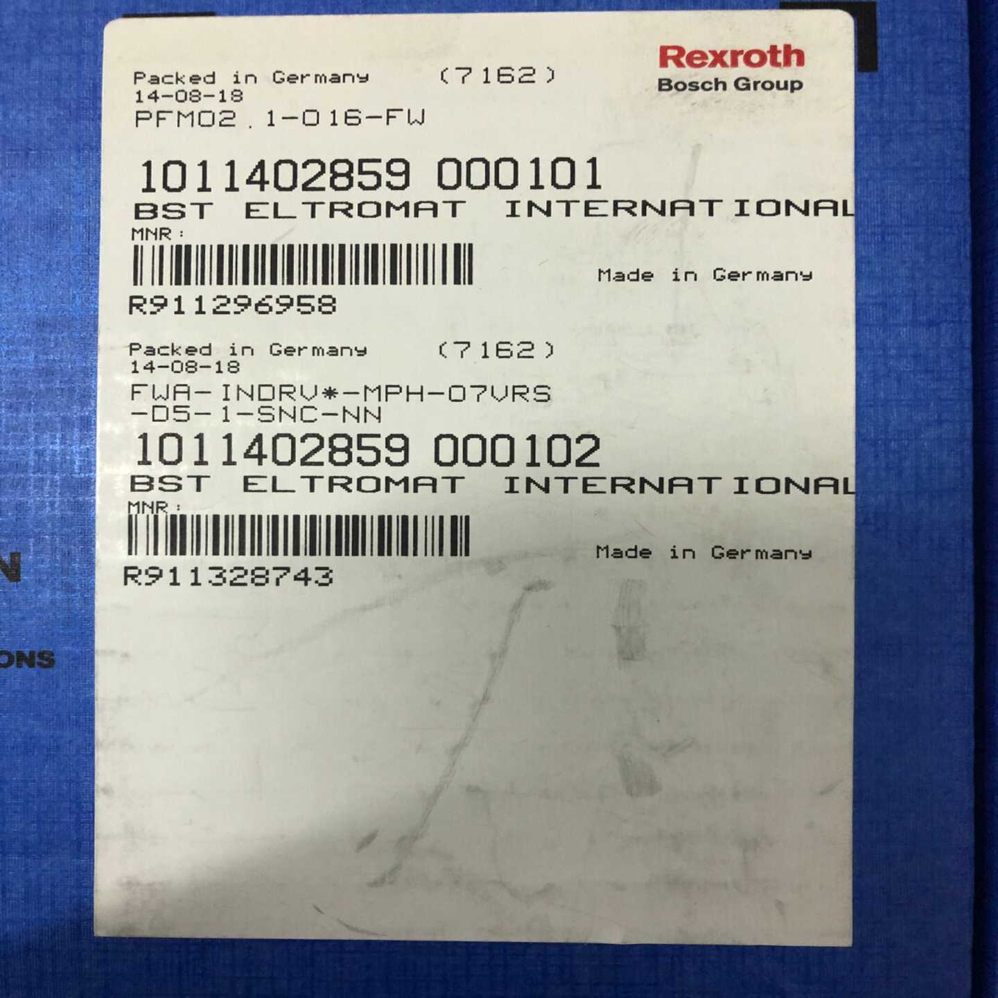 力士乐驱动器模块型号图片可以看清楚，未开封。询价