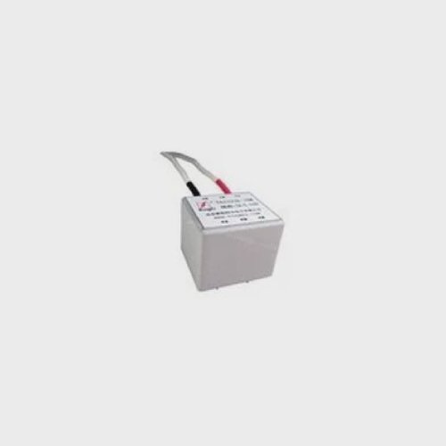 新创四方bingzi兵字电压输出型电流变换器TA1323B-1CM