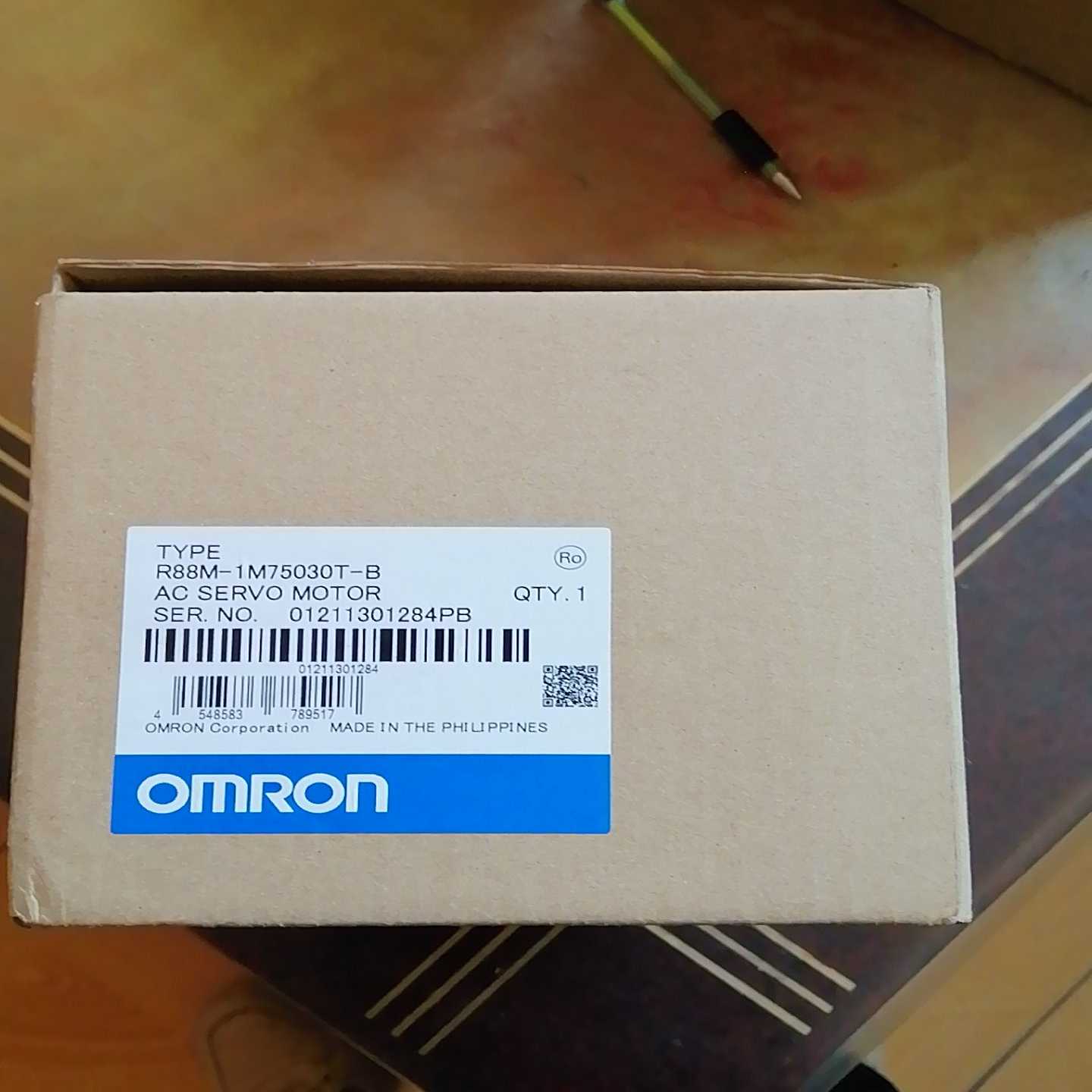 R88M-1M75030T-B(包装盒子)1个60运费~询价