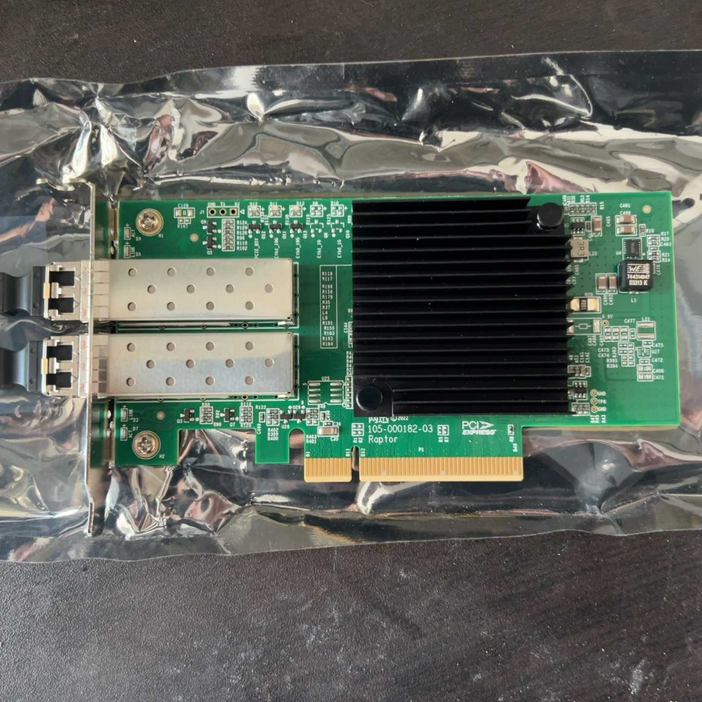 议价全新的RP1000P2SFP-A网卡，带两个万兆光模块，仅拆