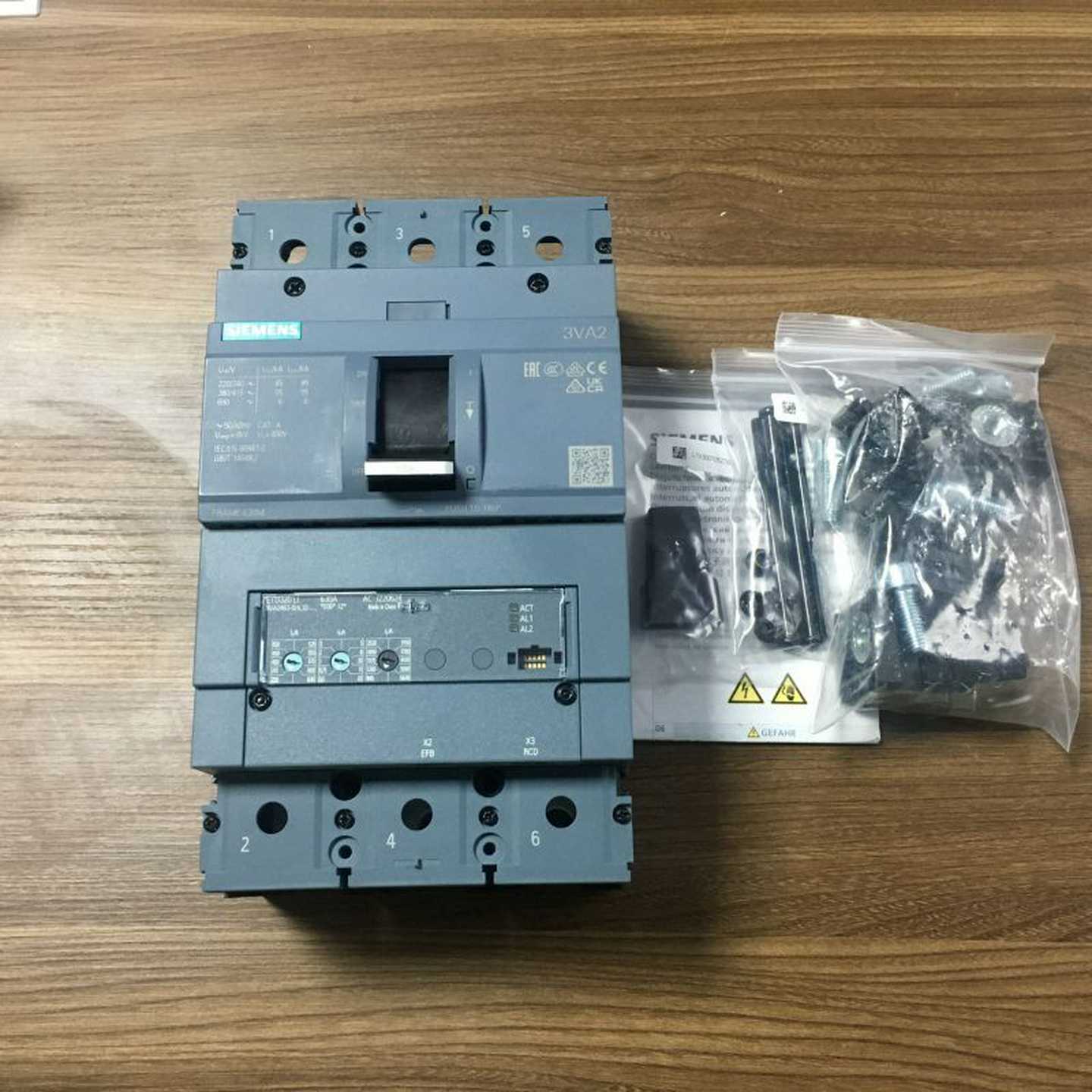 S塑壳式断路器3VA2463-5HLt32-0AA0 塑壳配电保护