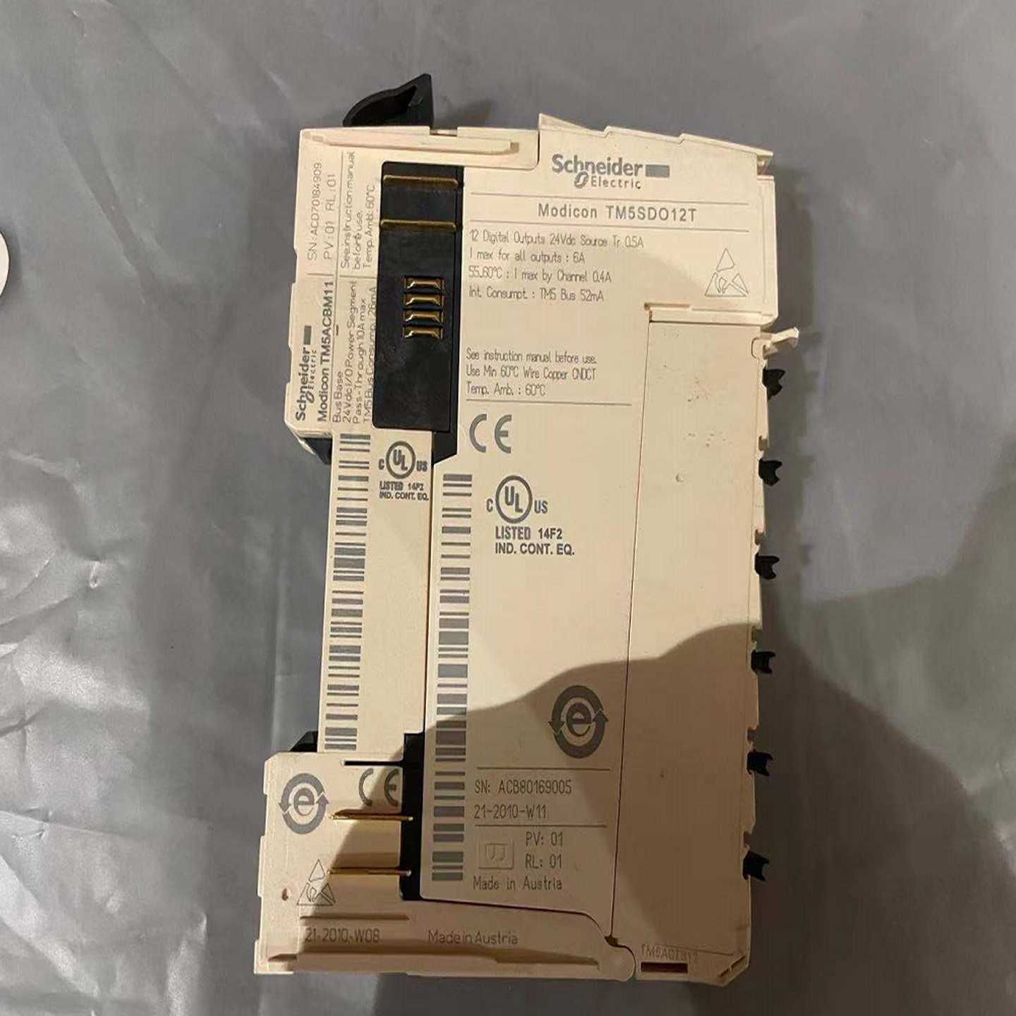 配件施耐德输入模块 TM5SDO12T议价