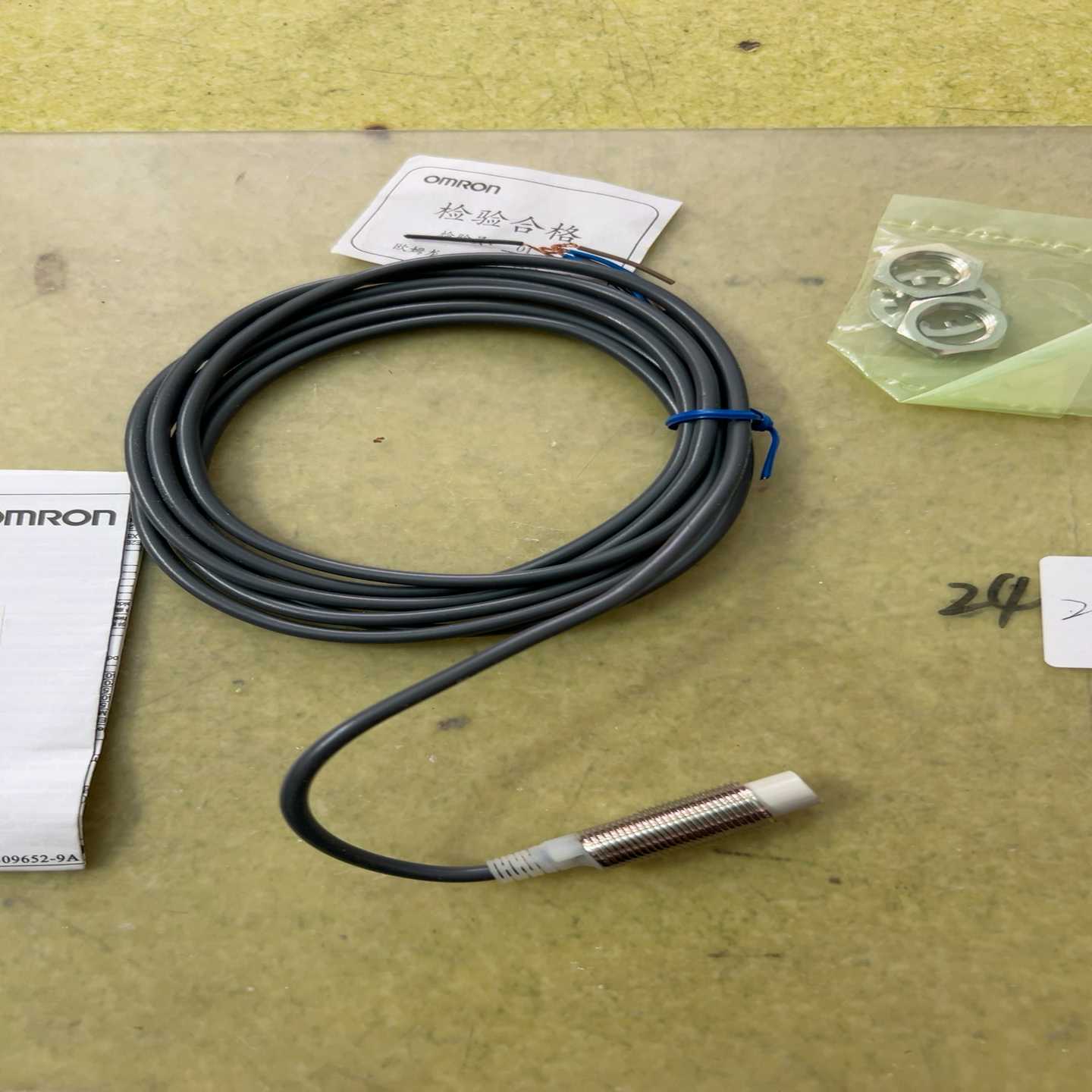 议价全新原装正品欧姆龙光电接近开关，传感器一个，型号：Ev2E-X