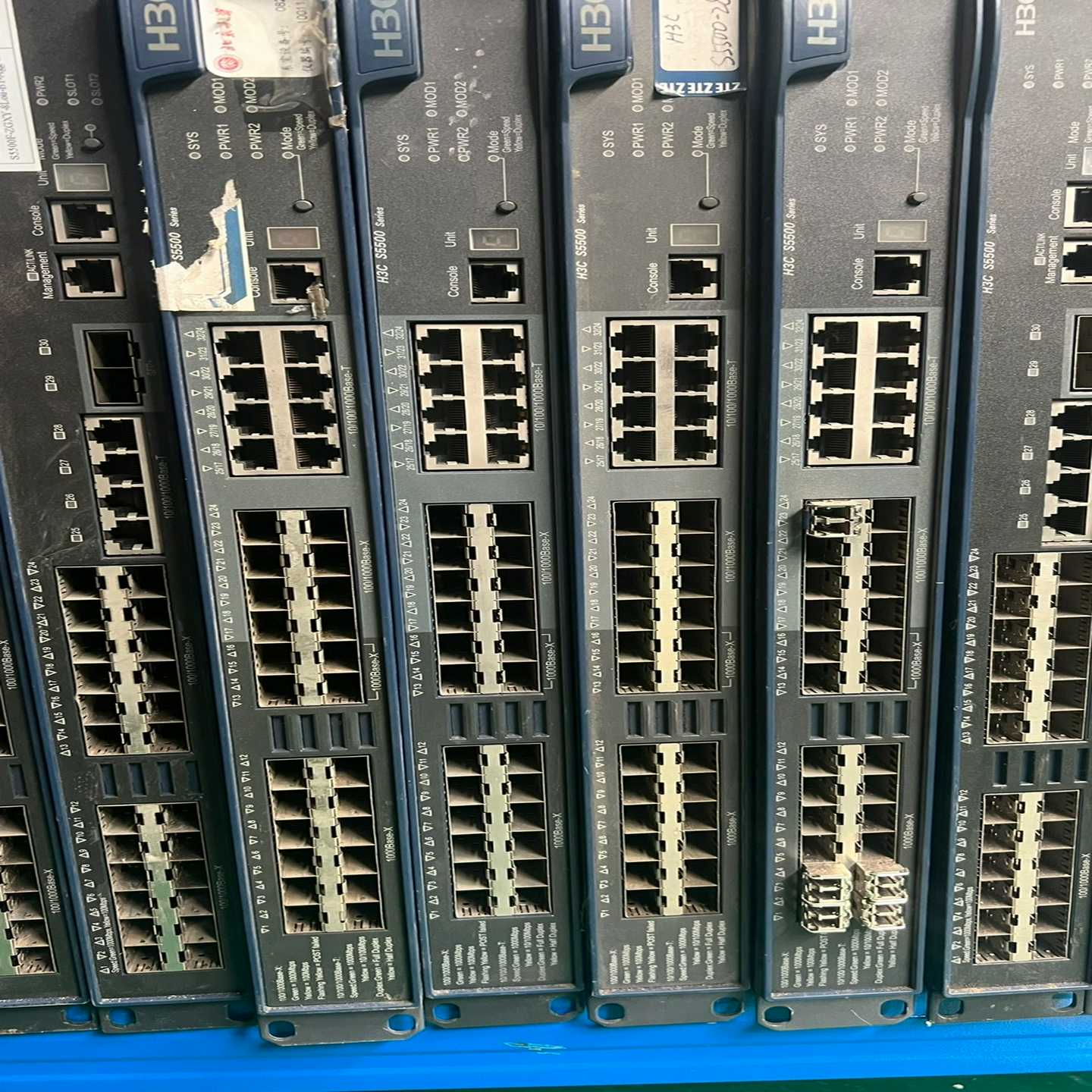 询价~H3C S5500-34F-HI 24口千兆光+2万兆光交换