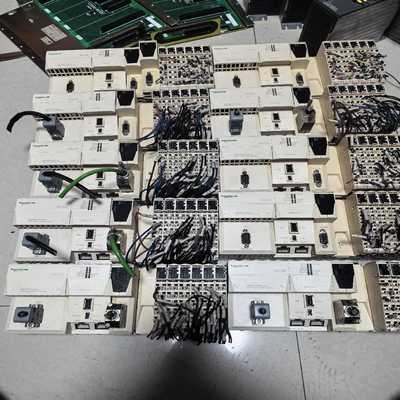 施耐德TM258LF42DT4L。800TM5PCR--议价商品