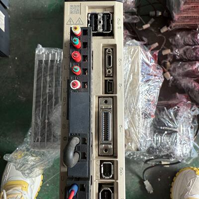 议价Yaskawa Driver Sgd7s2R8a10a00 200240V Supply适用