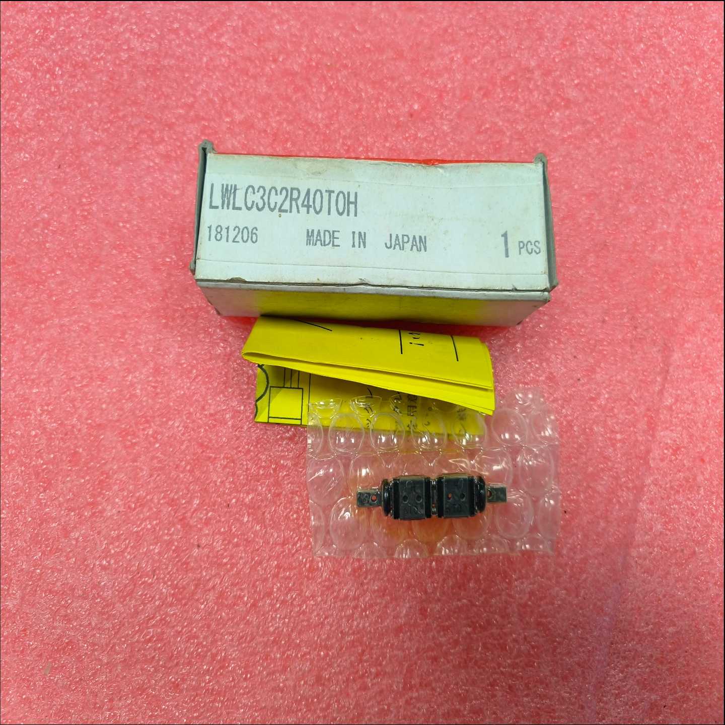 IKO全新LWLC3C2R40T0H微型滑块一条两个滑--议价商品