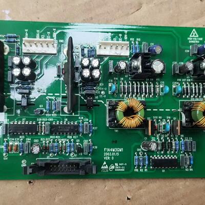 议价艾默生变频器EV2000-4T2200G/2200P/2800P驱动板F1A4M3GM1