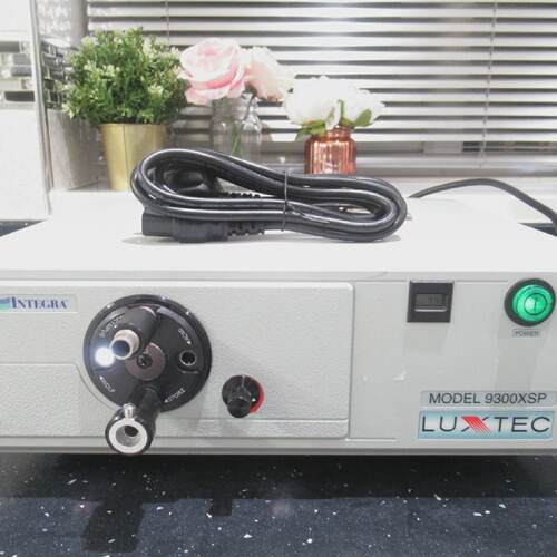 LUXTEC 9300XSP SURGICAL ENDOSCOPY XENON LIGHTSOURCE STORZ OL
