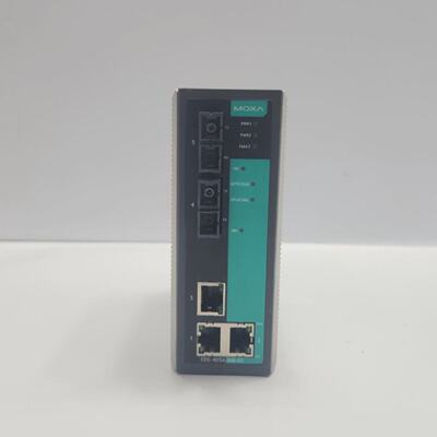 Moxa EDS405AMMSC Conmutador Ethernet De 5 Puertos 3093000000