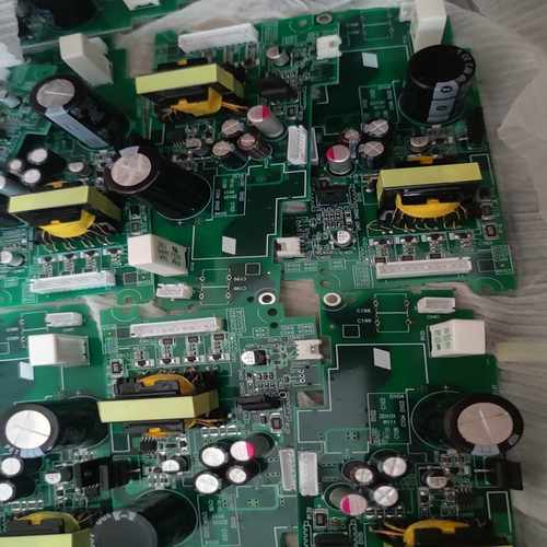 电源安川伺服板SGD7S-CC120AAA-002询价