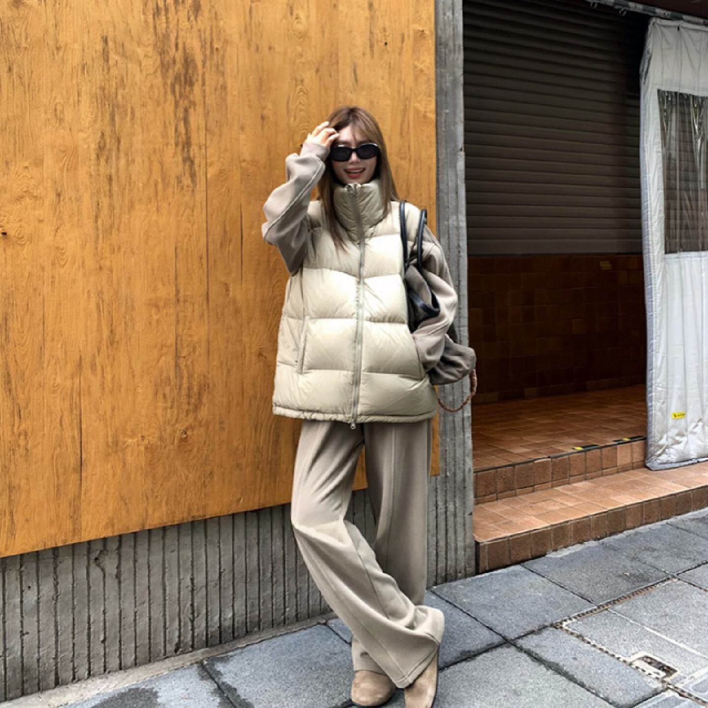 羽绒马甲背心女士秋冬外穿2025新款今年流行爆款保暖坎肩马夹外套