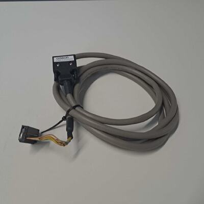 FNDCTX002N  OMRON  FNDCTX002N  Cable De Terminacin Usado