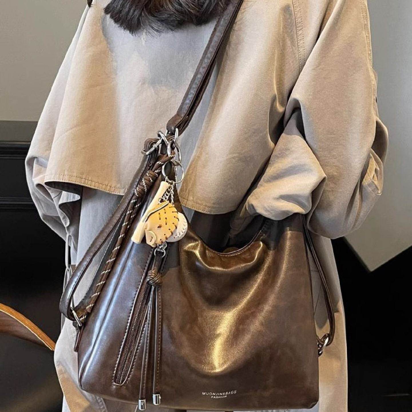 复古小众高级感通勤包包女2025新款时尚百搭大容量双肩单肩斜跨包