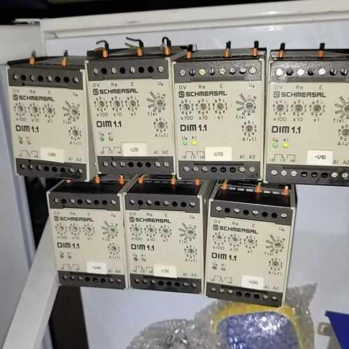 DIM1.1 施迈赛SCHMERSRL 安全继电器 1126(通通配件）