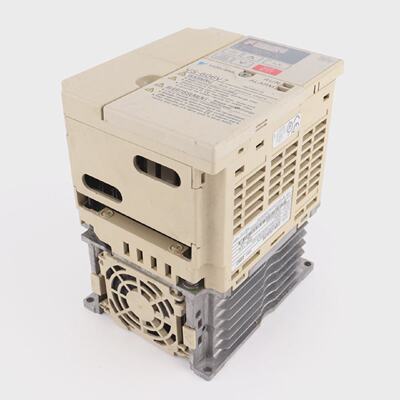 Yaskawa CIMRV7CC41P5 380460V 4.8A