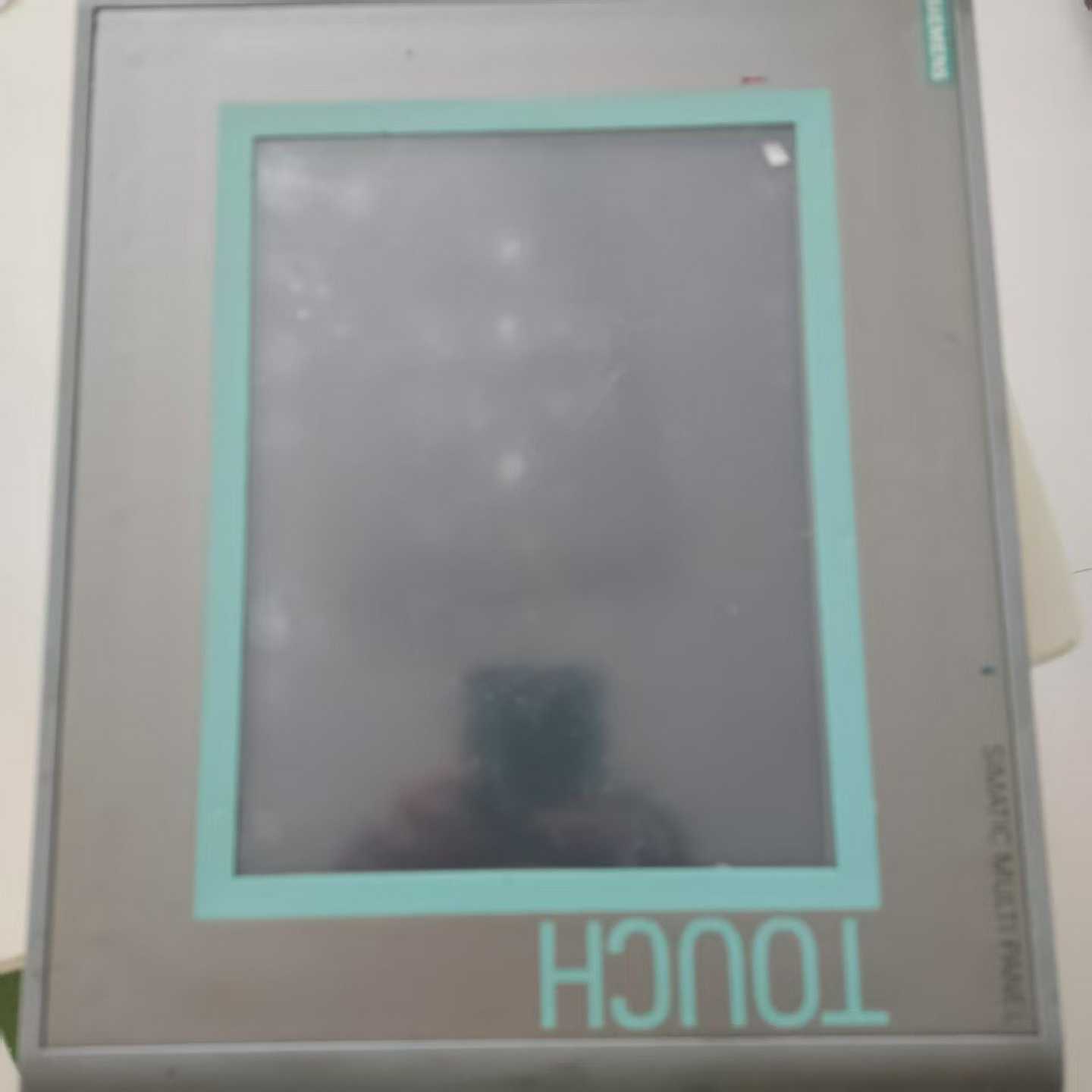 西门子触摸屏，通电没显示，型号自己看，便宜处理--议价商品