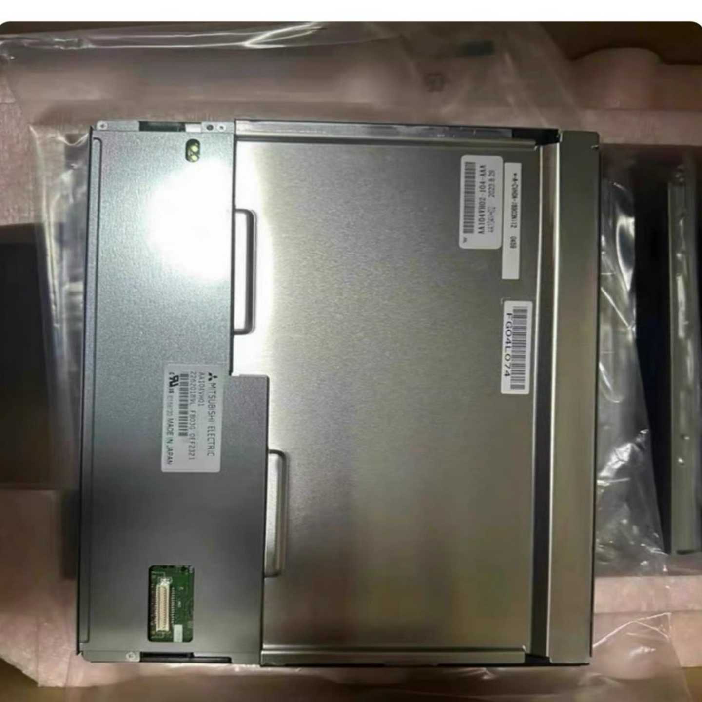 三菱原装10.4寸显示屏，型号AA104VH01/02，全新--议价商品