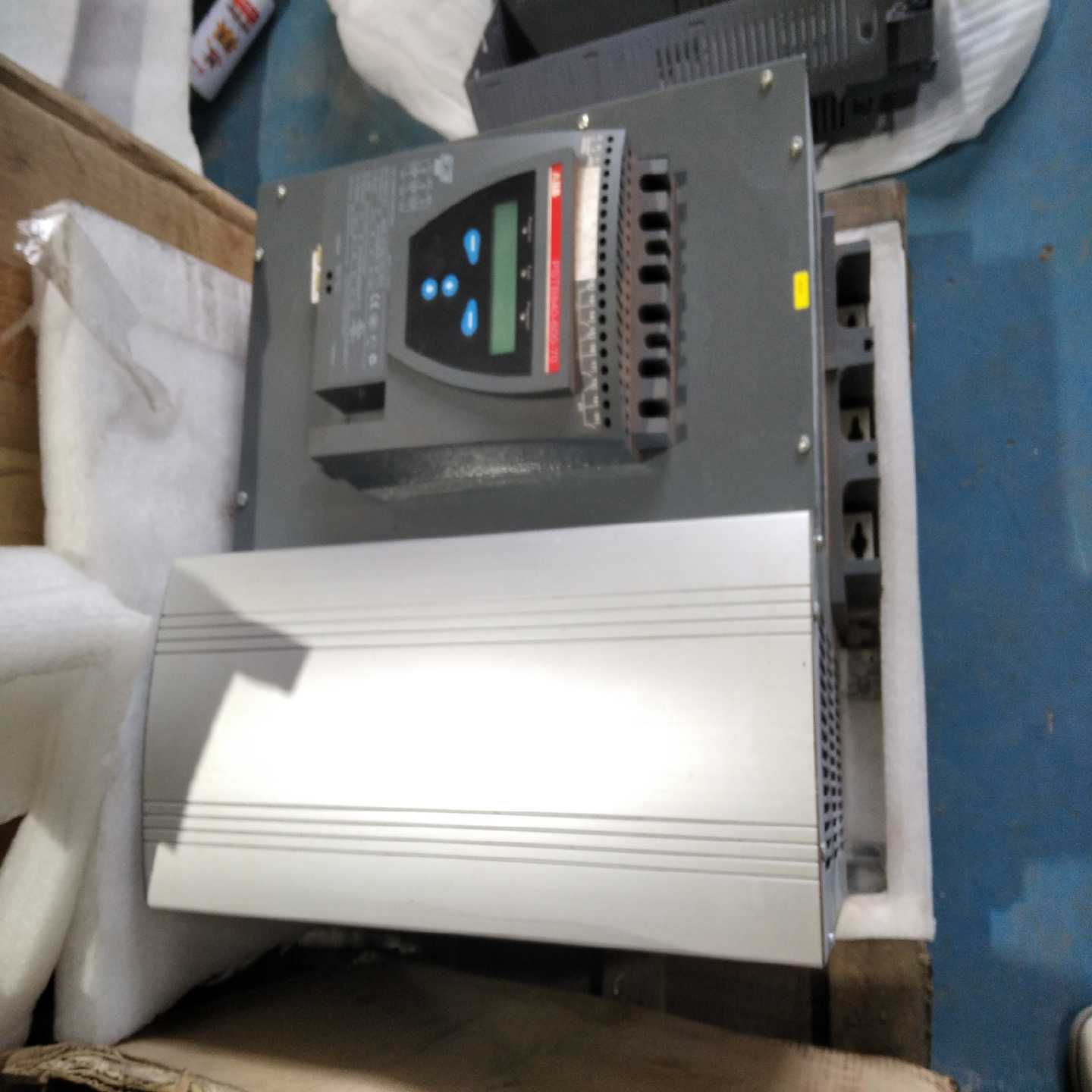 询价ABB软启动器PSTB840-600-70，450-