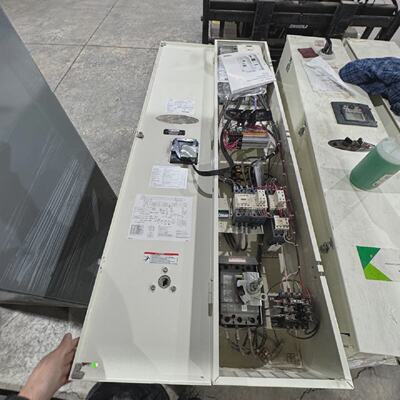 New Schneider Electric ATV212HD22N4  AC Speed Drive 22Kw30Hp