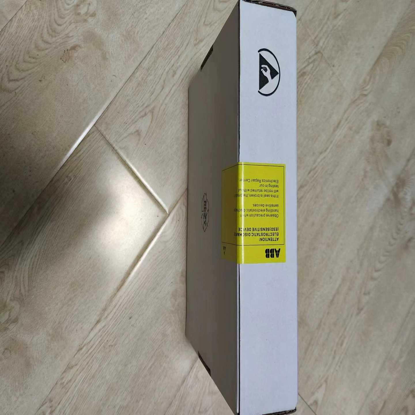 RUSB-02件,未税,。(亚飞商行)