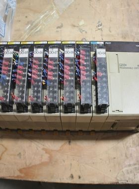 OmronC200HProgrammableControllerw/OD217&DA001Modules