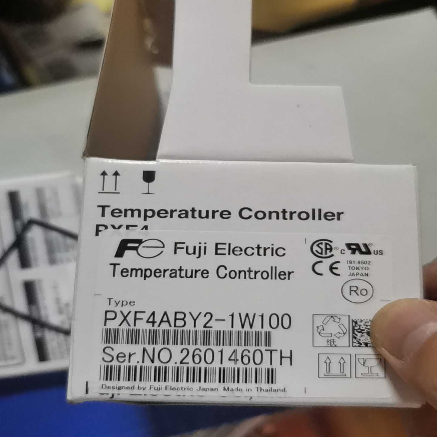 富士温控表PXF4ABY2-1W100保修一年~询价
