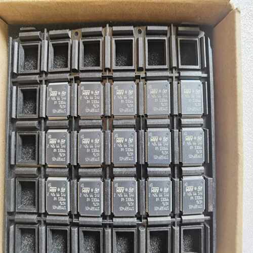 询价~stm32f405vgt6  15只  stm32f103r