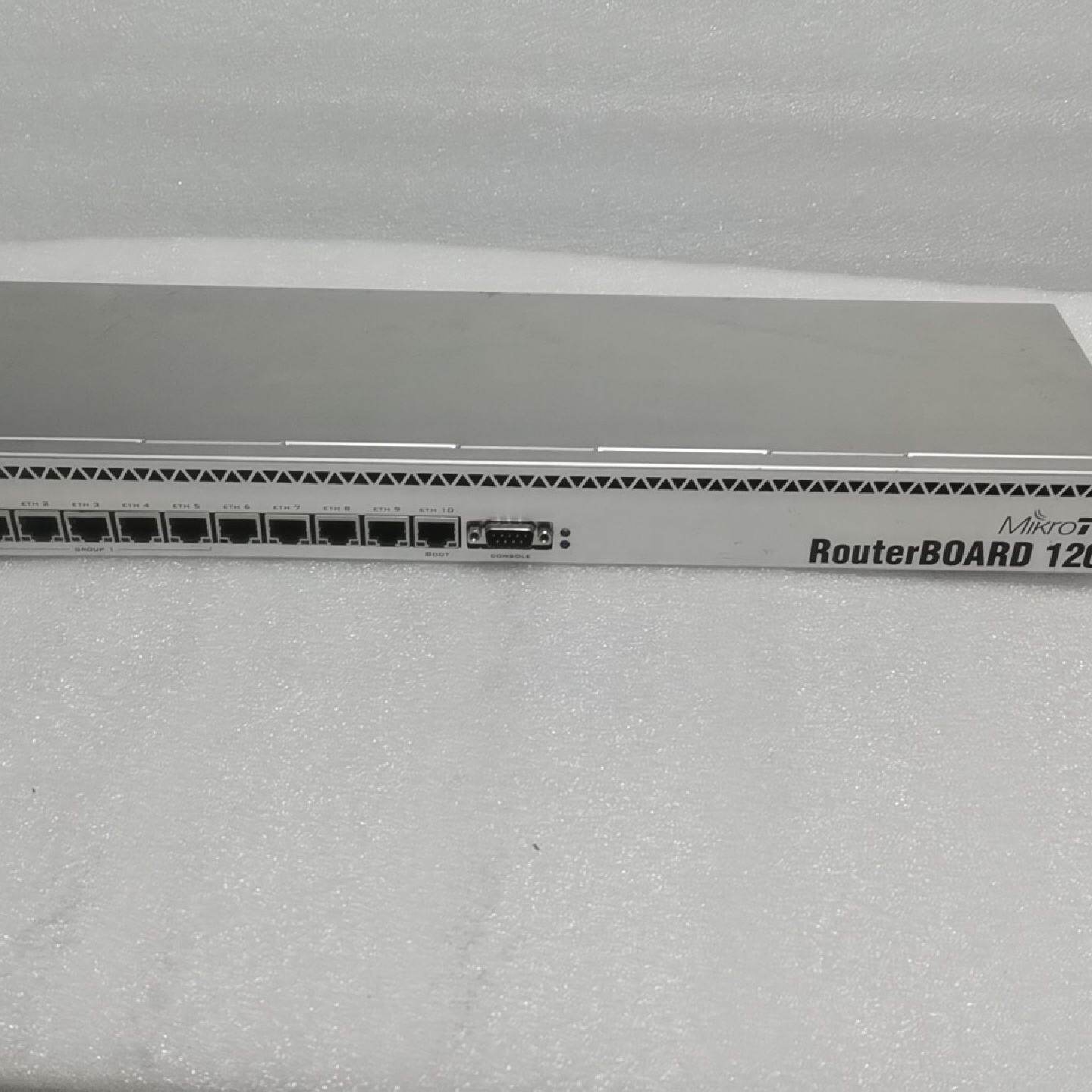 议价--二手mikrotik路由RouterBOARD  1200