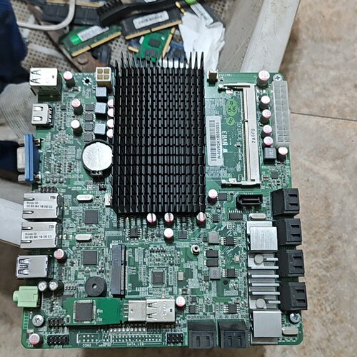 询-蜗牛星际C双皇帝版j1900主板13sata