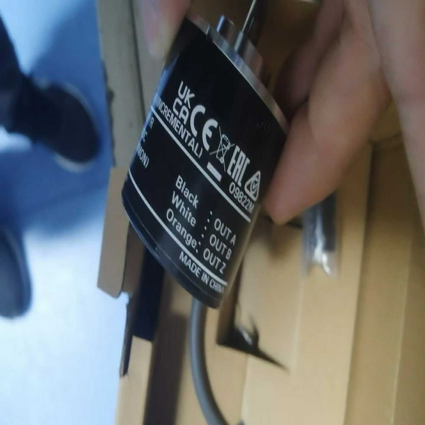 E6B2-CWZ6C欧姆龙全新.工程剩余两个。两个打包