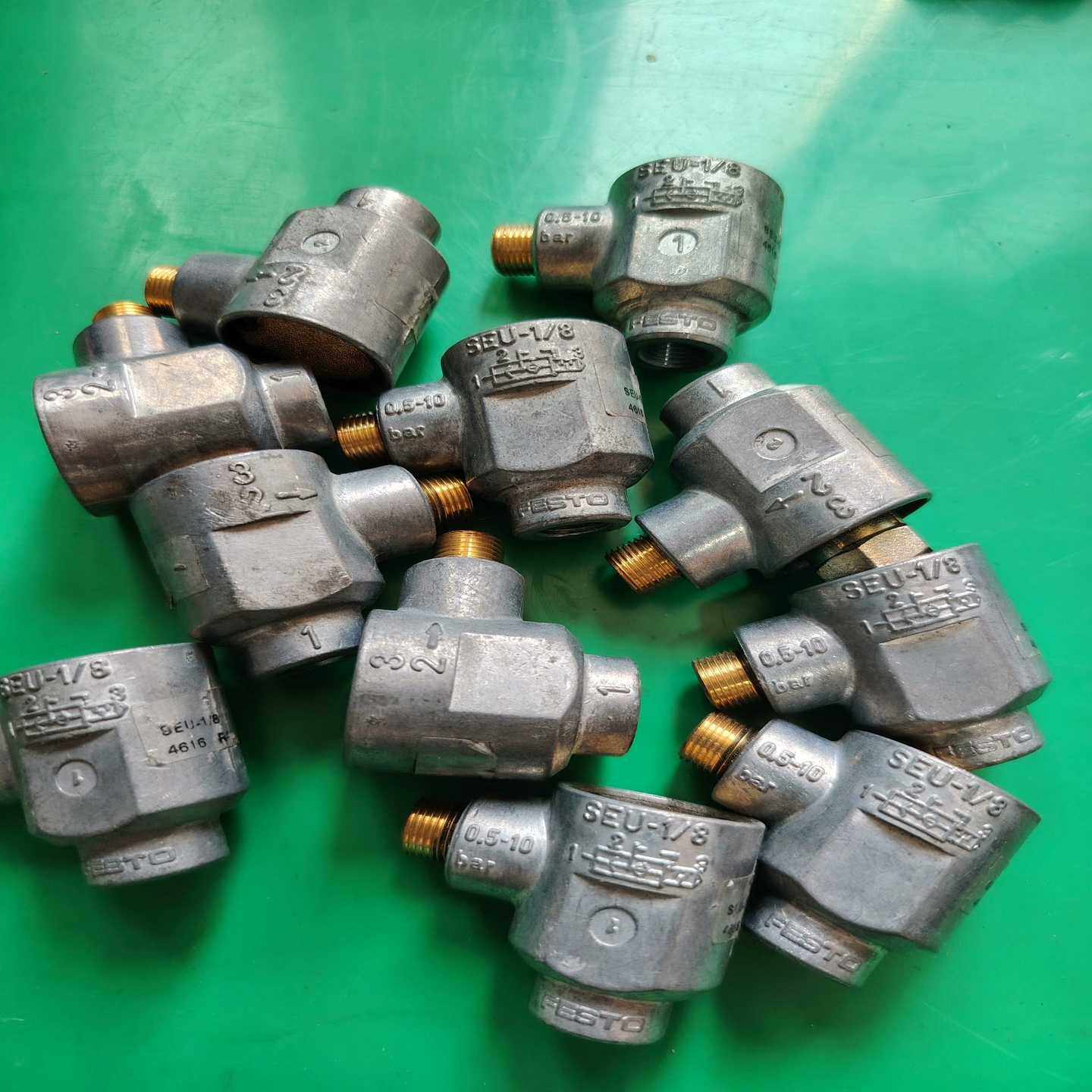 原装SEU-1/8快速排气阀，型号4616，全新现货1