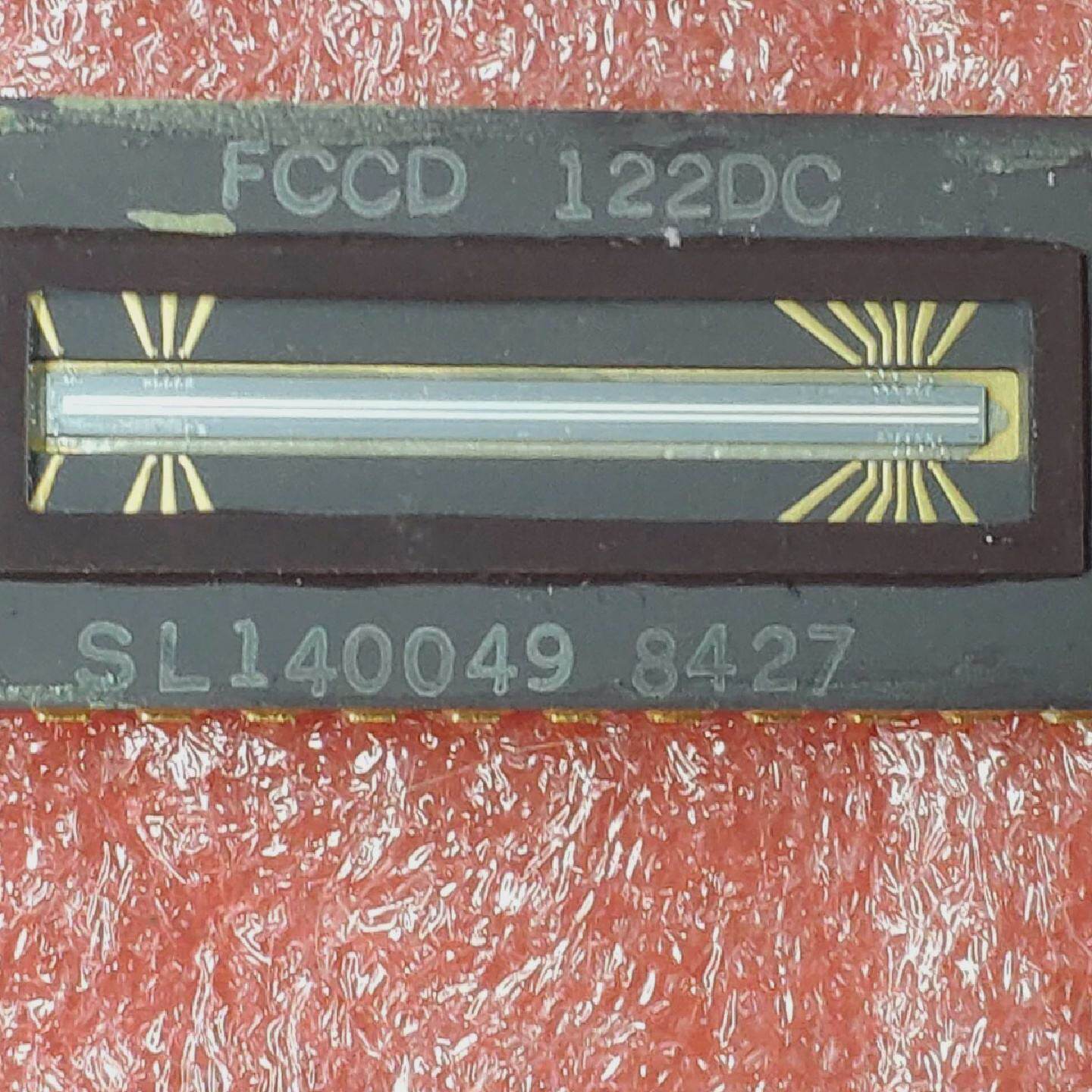 1件FCCD122DCSL140049IC线性CCD图像传感器FCCD122DC