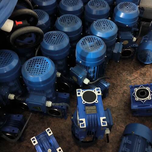 询》Rv减速机Rv50型速比10功率370瓦成色超好有
