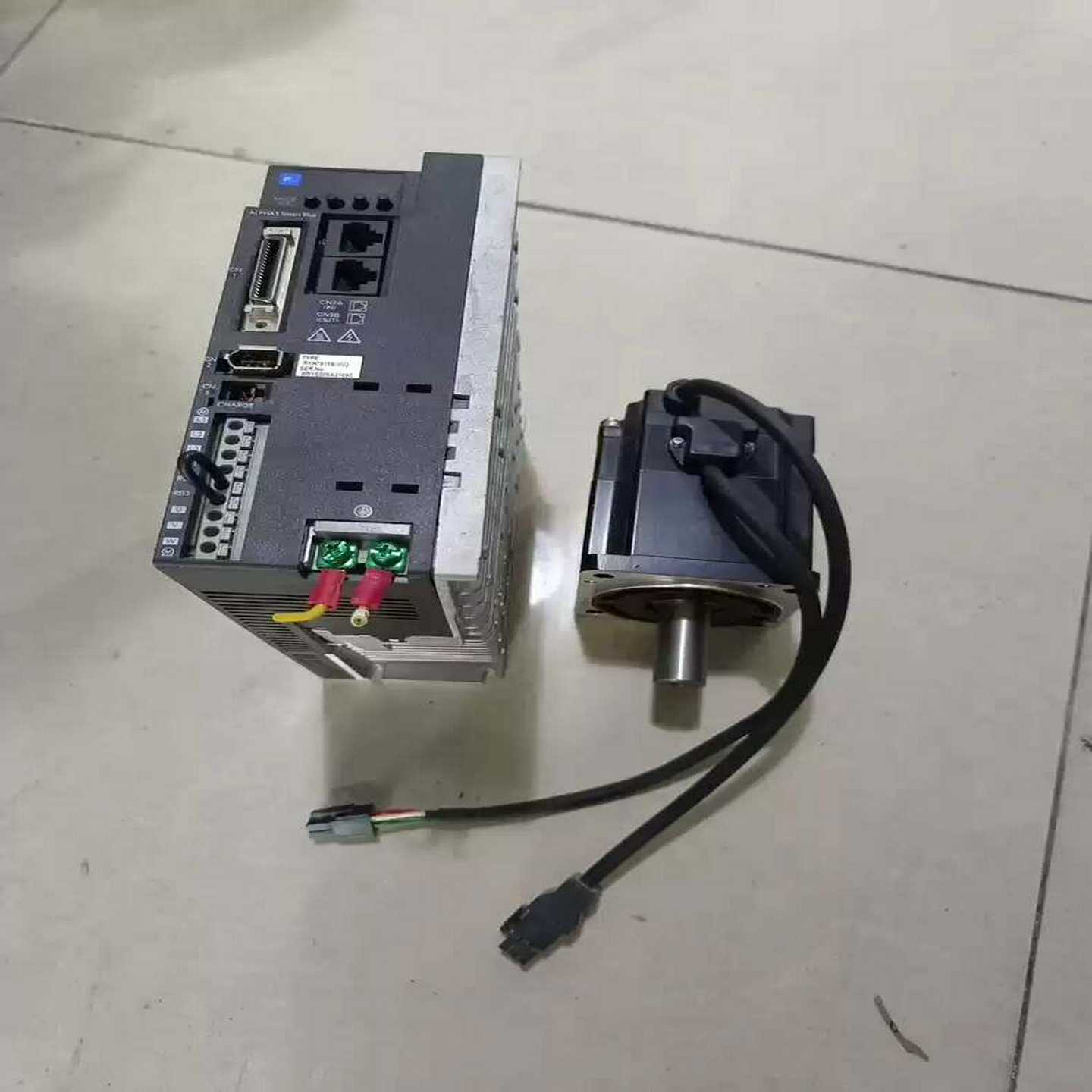 富士伺服驱动电机套装，RYH751F6-VV2，富士驱动75询价