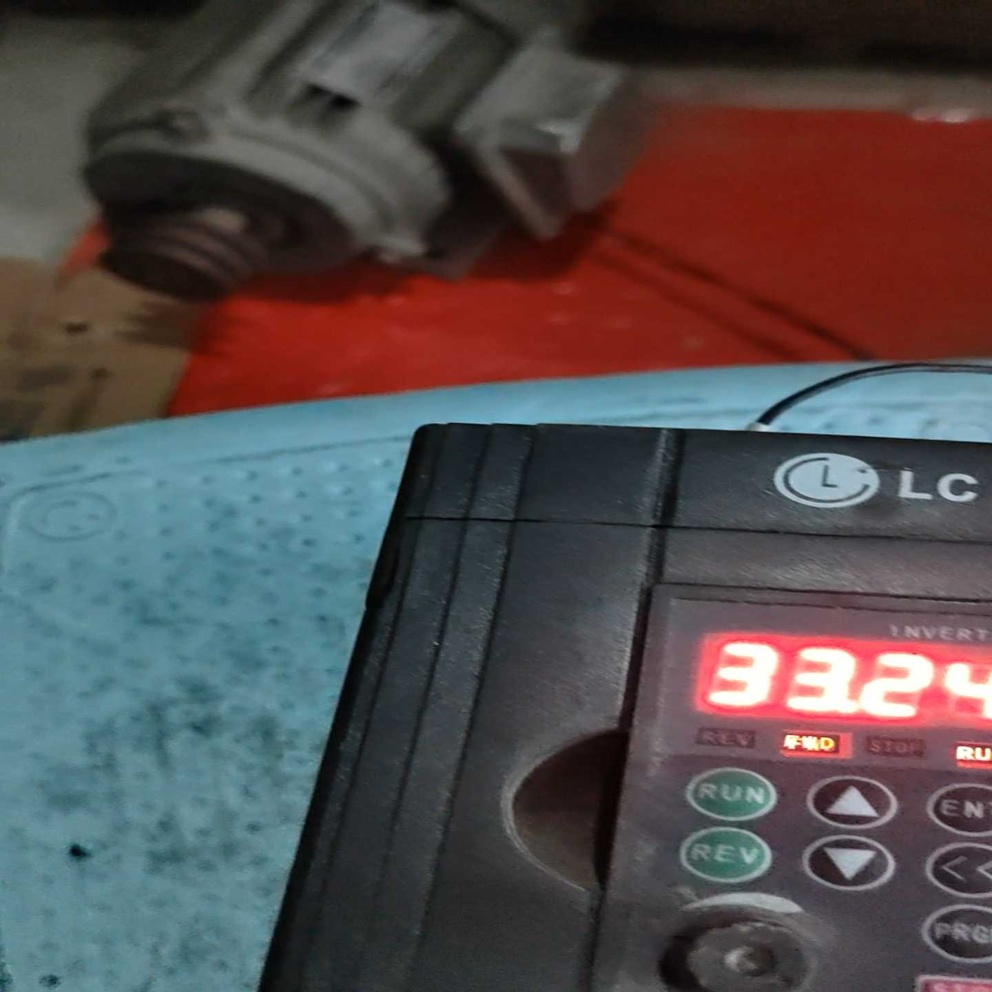 菱川LCV800-H-4T0015G/0022P变频器，1.询价