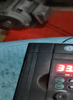 议价菱川LCV800-H-4T0015G/0022P变频器，1.