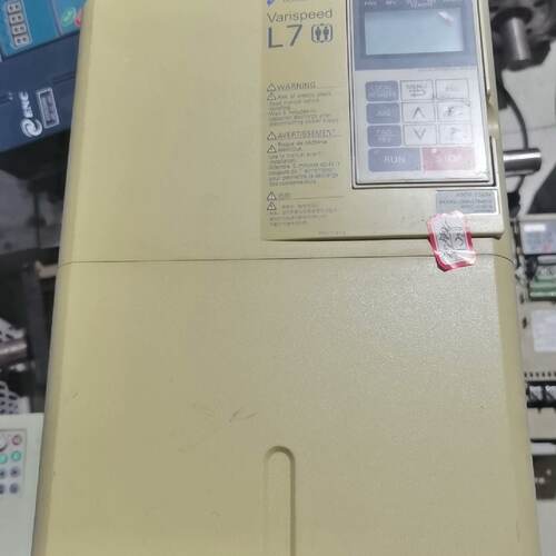 【询价】安川变频器CIMR-L7B4015，实物图，带电机测试好。