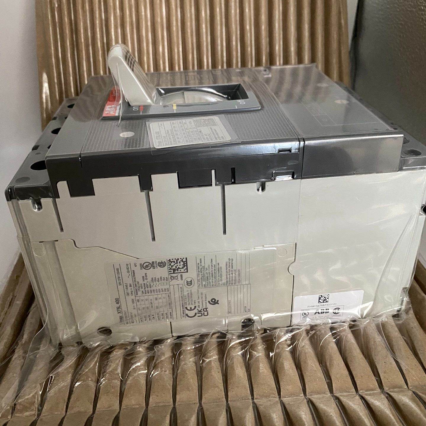 #ABB ABB断路器1SDA102685R1 XT5L 4--议价商品