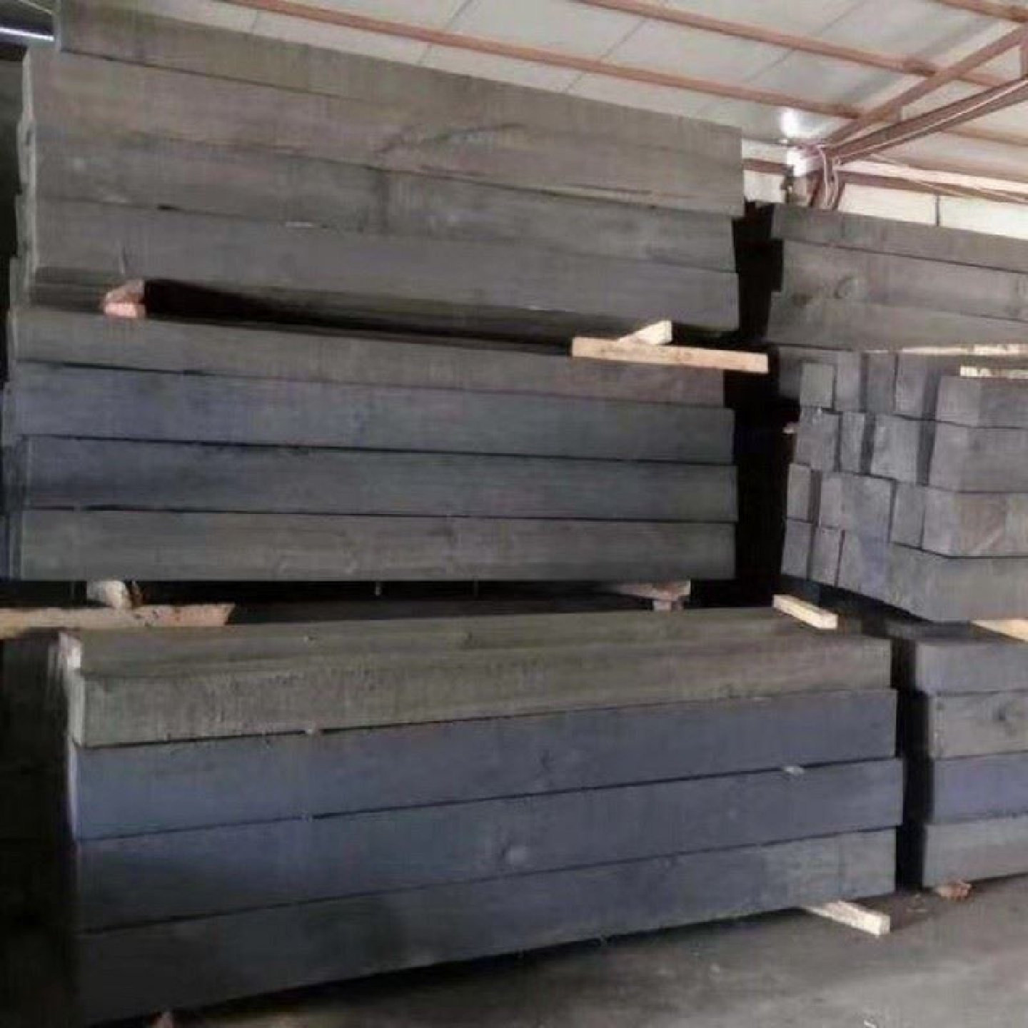 火车旧枕木铁路旧枕木吊车钢材设备垫木油浸防腐木景观园林防腐木,基础建材,防腐木,淘宝优惠券,粉丝福利购,淘宝优惠卷