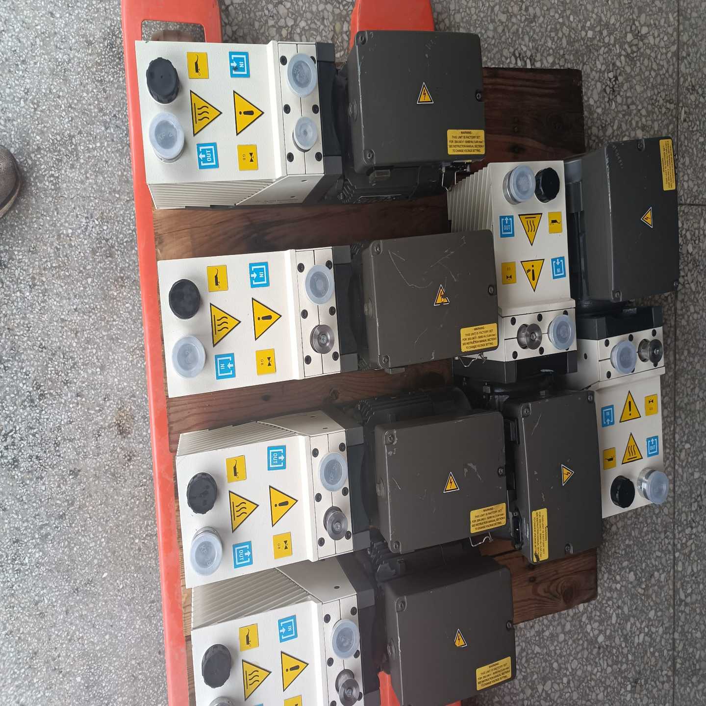 议价安捷伦02真空泵，功能包好已保养测试，真空度1帕左