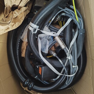 寻X库卡机器人KR30603本体管管线含RDC