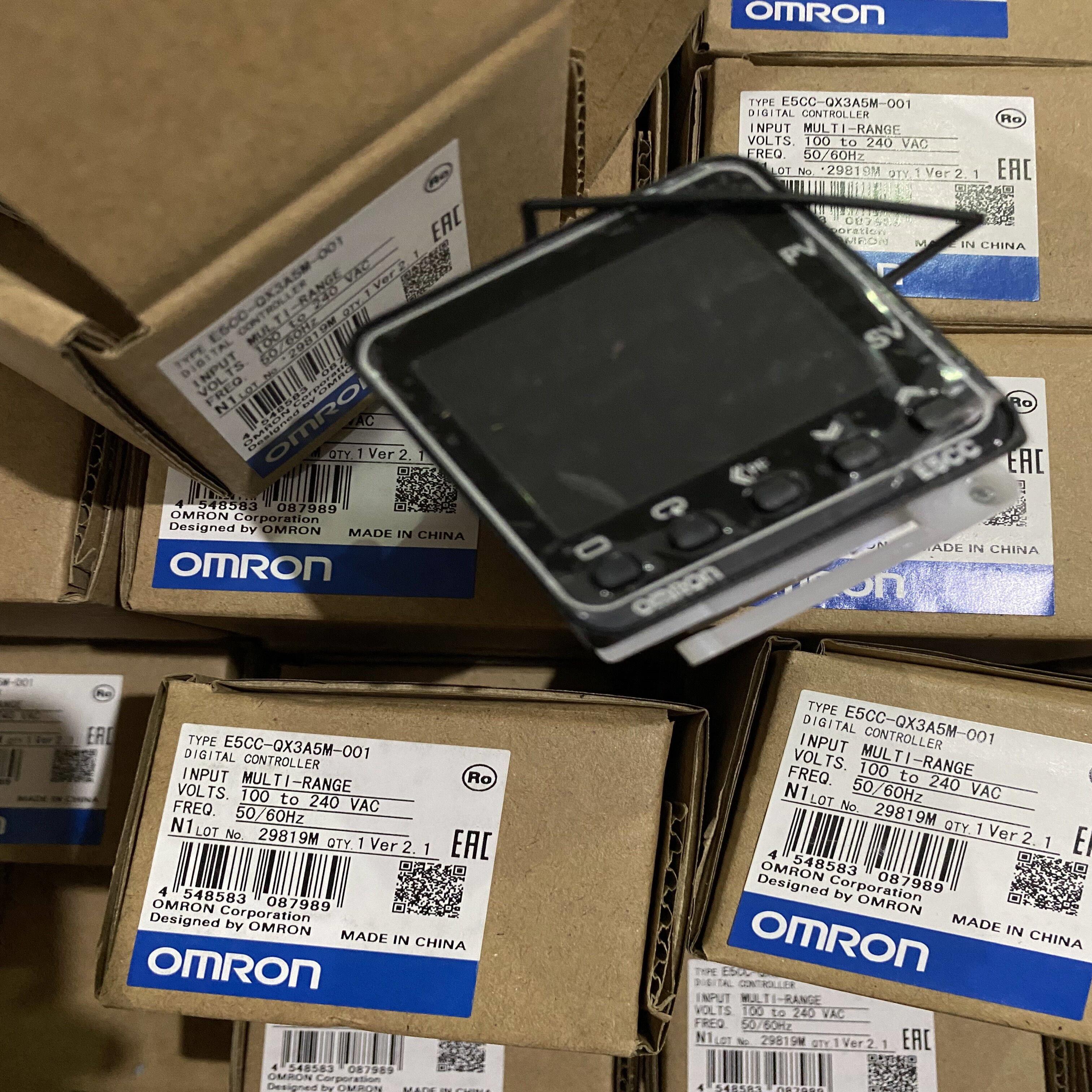 配件温控器E5CC-QX3A5M-001 E5CC-QQ3DSM-003 QX3ASM-0010议价