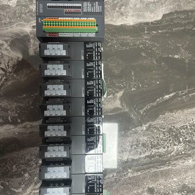 三菱PLC系统L04HCPU主机带9个扩展模块LJ61BT拍前询价