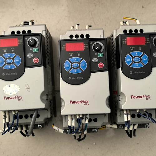 询》拆机AB变频器22FA4P2N1030.75KW