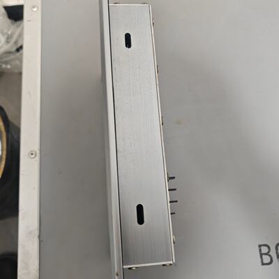 Neuros触摸屏，型号NS TP-T07，成色如图，通电如--议价商品