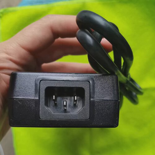 询价/明纬20V8A电源适配器GST160A20R7B明纬