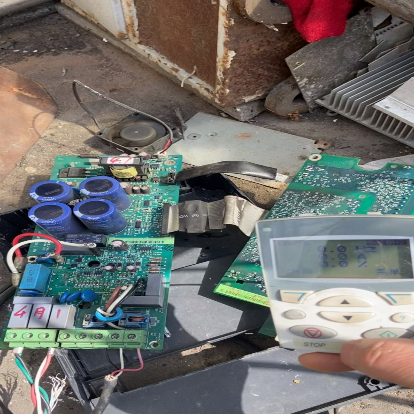 咨询-abb变频器5.5kw，驱动板，sint4130c，功能