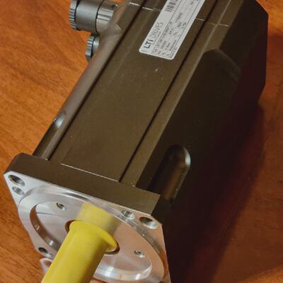 Servo motor LUST LTi DRiVES LST097330560T11R 5.3Nm 3000rpm R